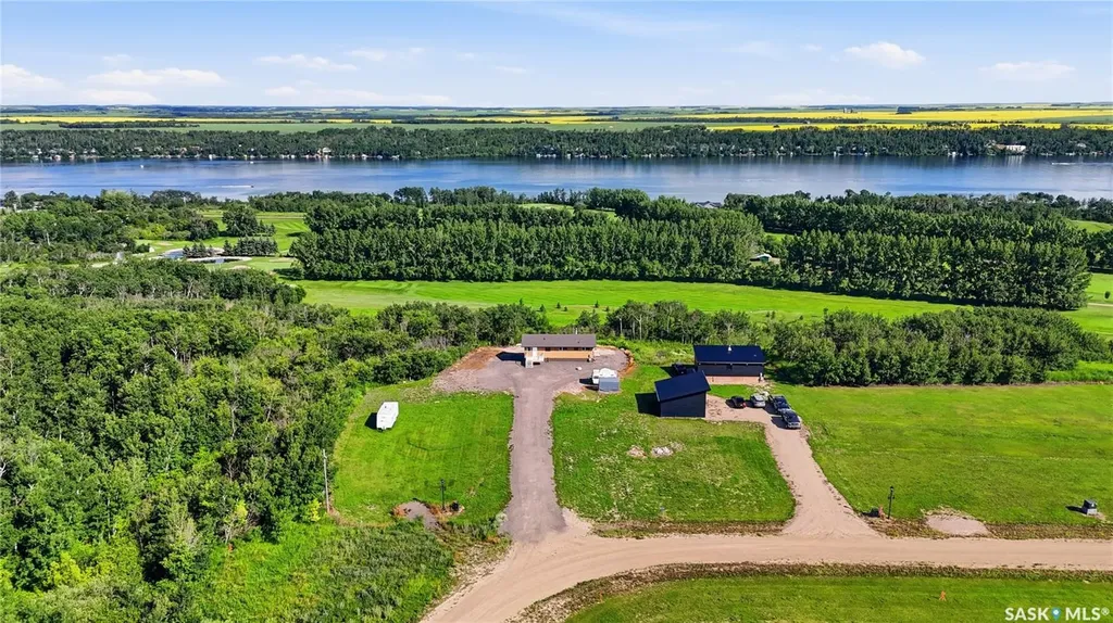 7000 Wacasa Ridge Wakaw Lake SK S0K 4P0
