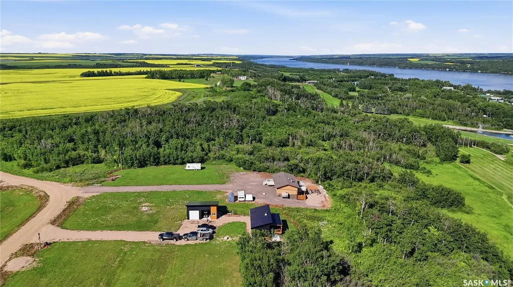 7000 Wacasa Ridge Wakaw Lake SK S0K 4P0