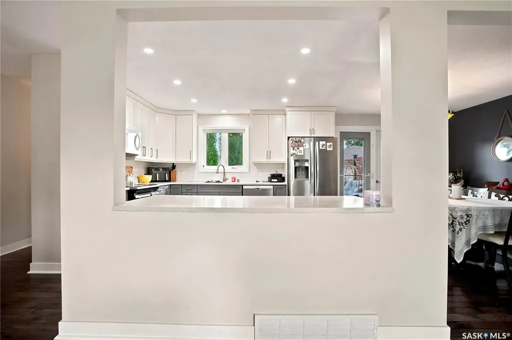 1313 Prince Crescent Moose Jaw SK S6H 6E6