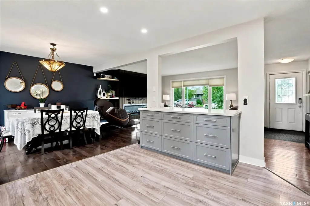 1313 Prince Crescent Moose Jaw SK S6H 6E6