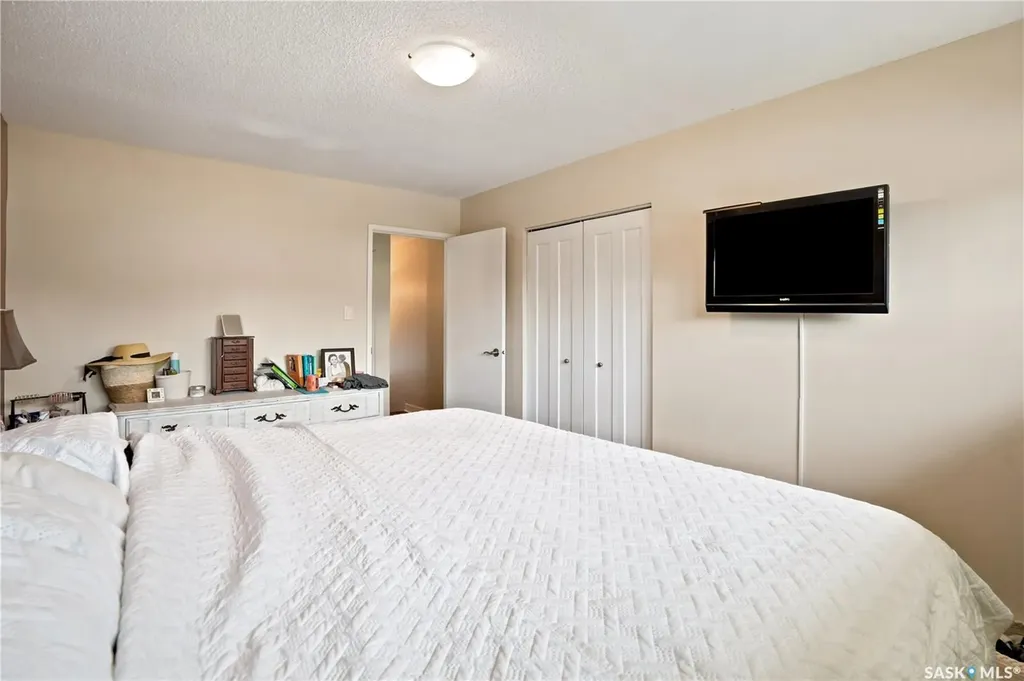 1313 Prince Crescent Moose Jaw SK S6H 6E6