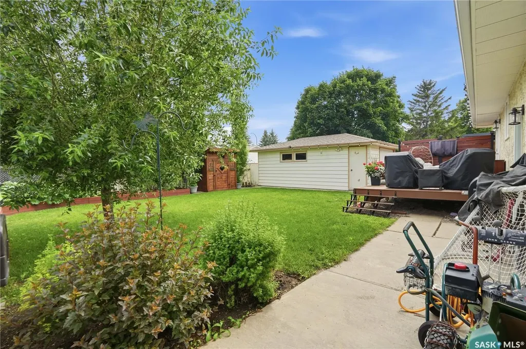 1313 Prince Crescent Moose Jaw SK S6H 6E6