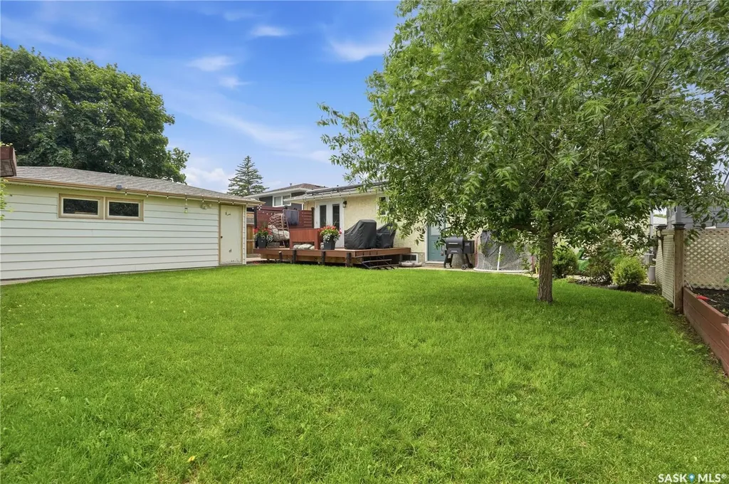 1313 Prince Crescent Moose Jaw SK S6H 6E6