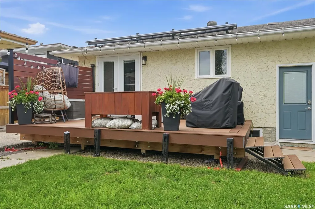 1313 Prince Crescent Moose Jaw SK S6H 6E6