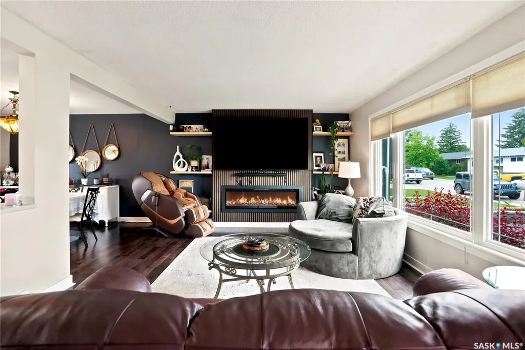 1313 Prince Crescent Moose Jaw SK S6H 6E6