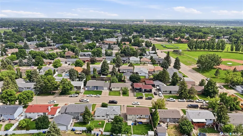 1313 Prince Crescent Moose Jaw SK S6H 6E6