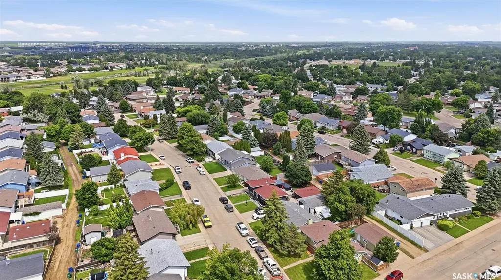 1313 Prince Crescent Moose Jaw SK S6H 6E6