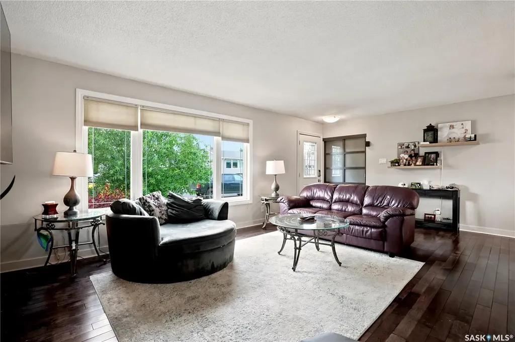 1313 Prince Crescent Moose Jaw SK S6H 6E6