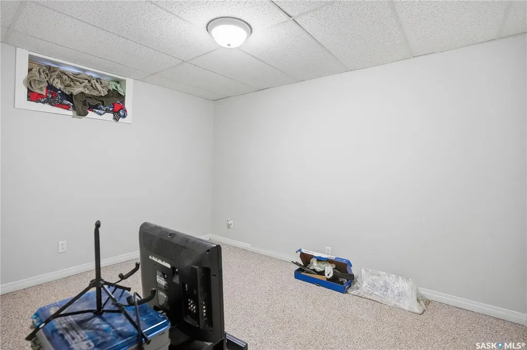 1007 Warner Street Moose Jaw SK S6H 5S6