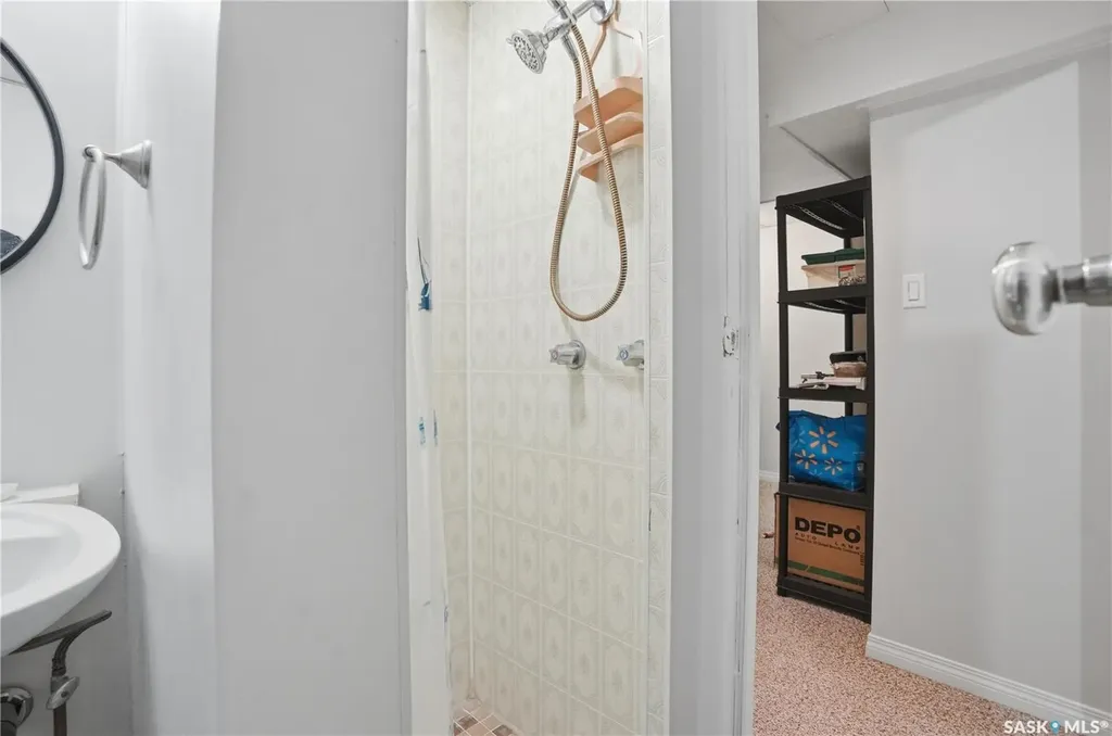 1007 Warner Street Moose Jaw SK S6H 5S6