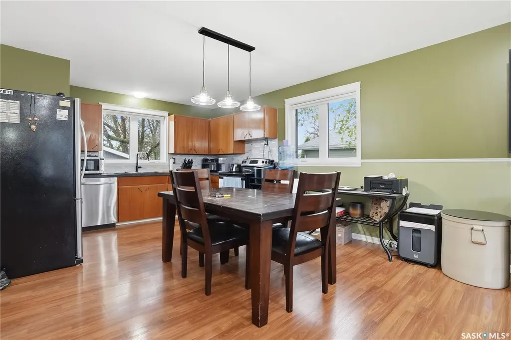 1007 Warner Street Moose Jaw SK S6H 5S6
