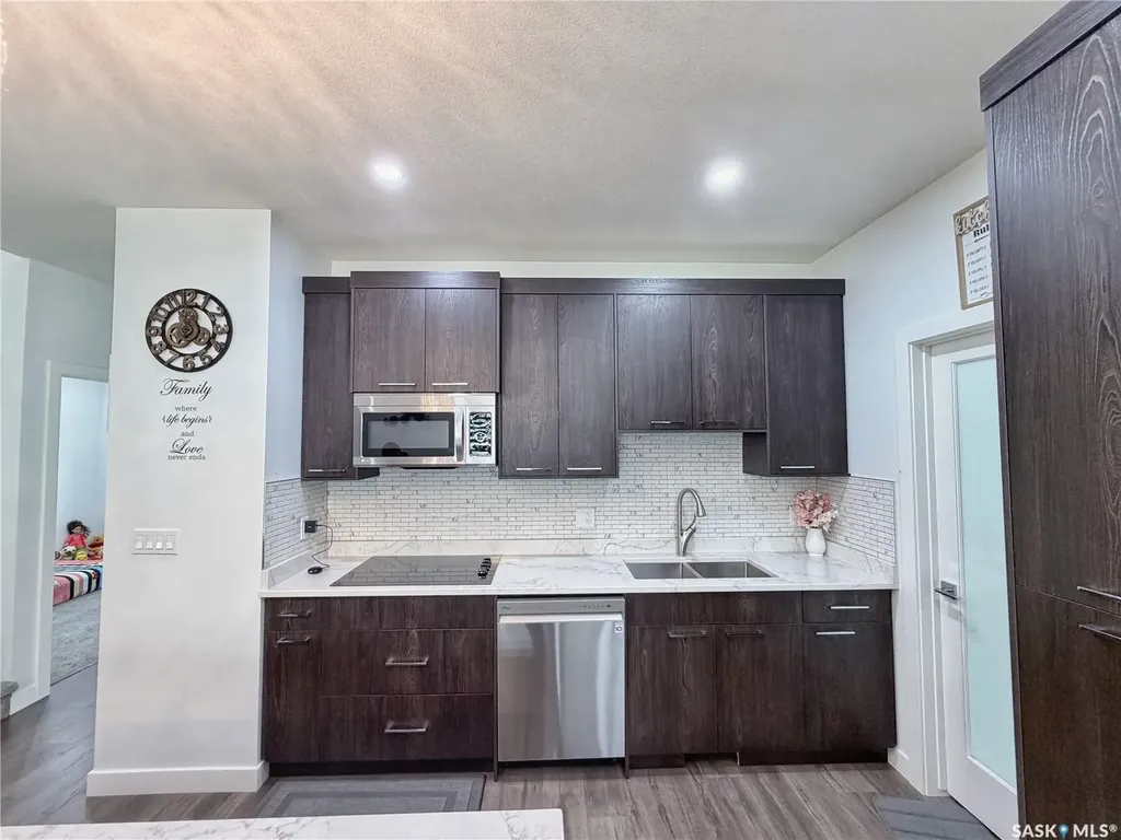 583 Kalra Street Saskatoon SK S7W 1E7