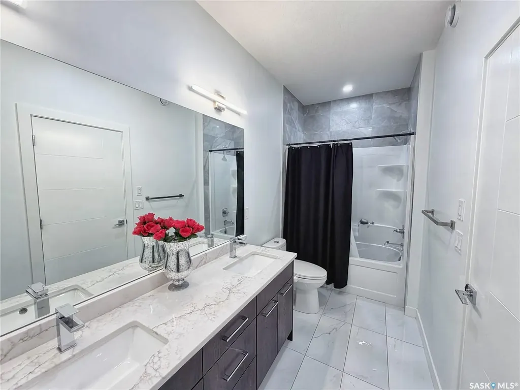 583 Kalra Street Saskatoon SK S7W 1E7