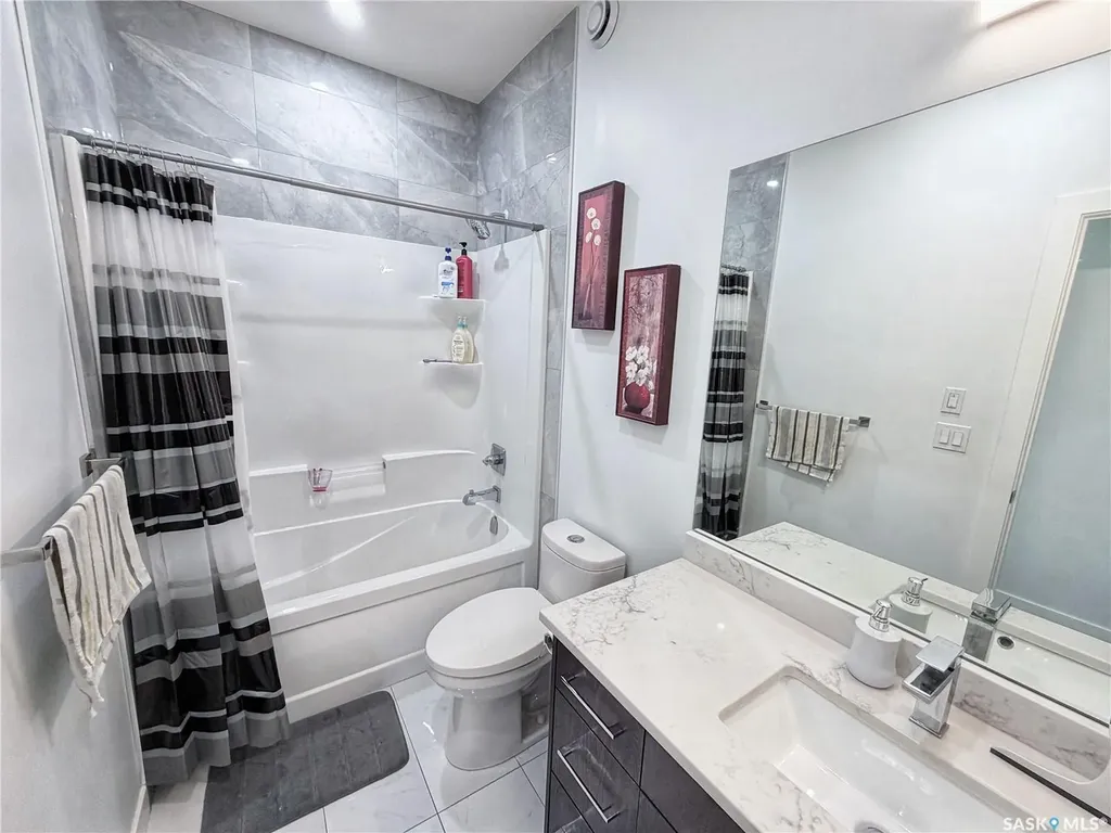 583 Kalra Street Saskatoon SK S7W 1E7