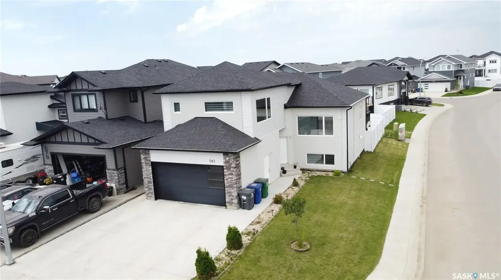 583 Kalra Street Saskatoon SK S7W 1E7
