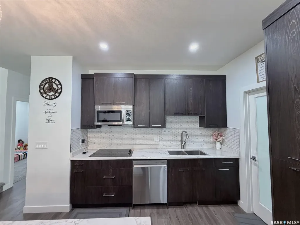 583 Kalra Street Saskatoon SK S7W 1E7