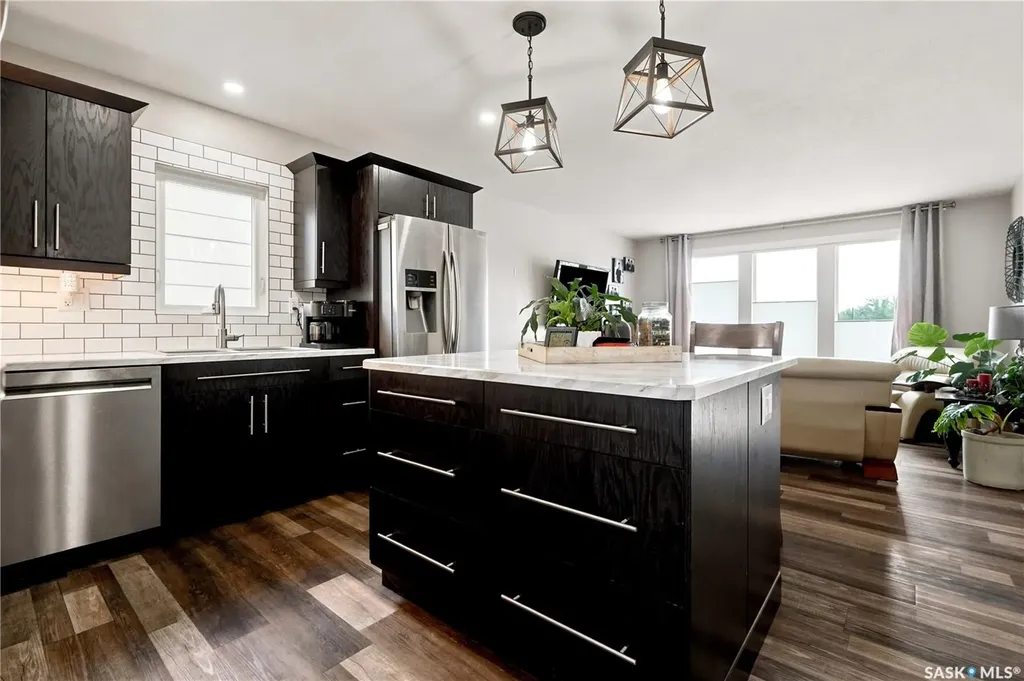 1645 Smith Street Moose Jaw SK S6K 1A7