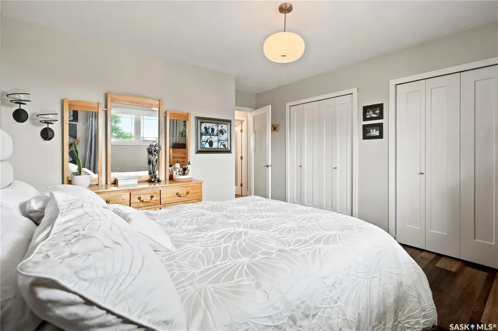 1645 Smith Street Moose Jaw SK S6K 1A7