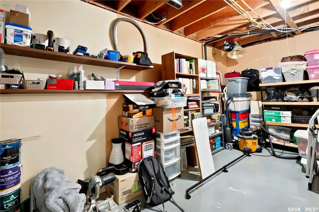 1645 Smith Street Moose Jaw SK S6K 1A7