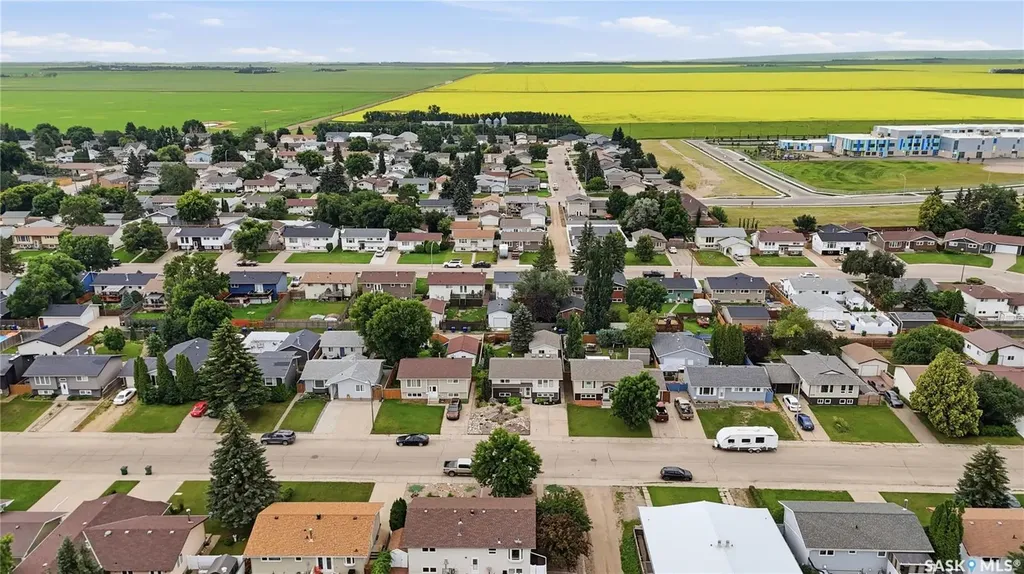 1645 Smith Street Moose Jaw SK S6K 1A7