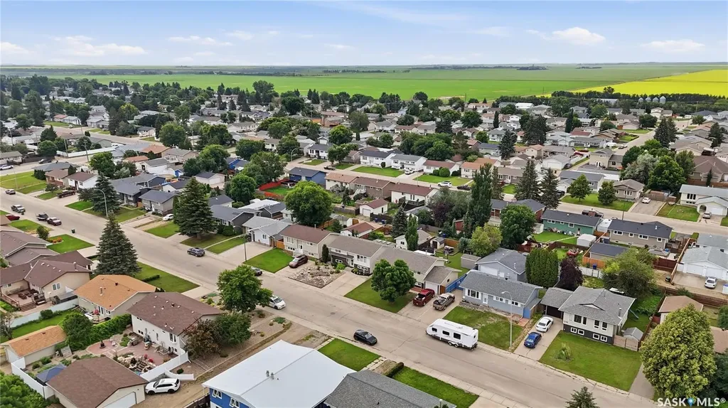 1645 Smith Street Moose Jaw SK S6K 1A7