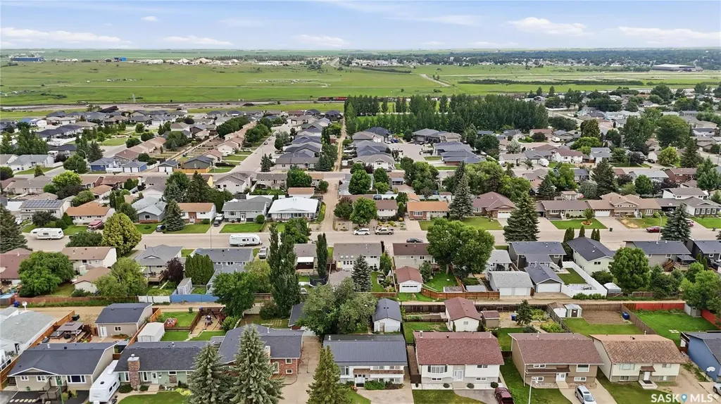 1645 Smith Street Moose Jaw SK S6K 1A7