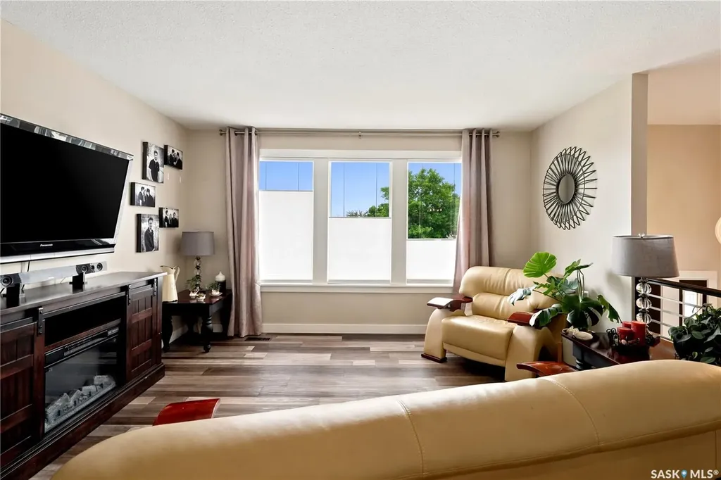 1645 Smith Street Moose Jaw SK S6K 1A7