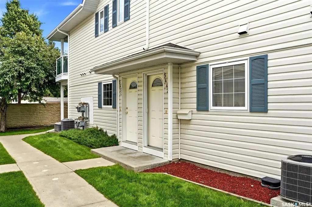 5442 Rochdale Boulevard Regina SK S4X 4P1