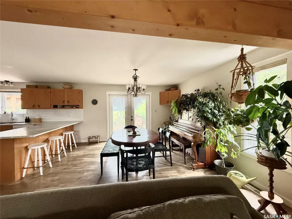 240 Dehavilland Avenue Air Ronge SK S0J 3G0