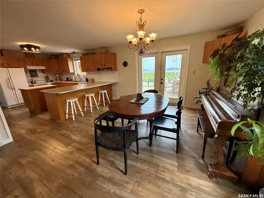 240 Dehavilland Avenue Air Ronge SK S0J 3G0
