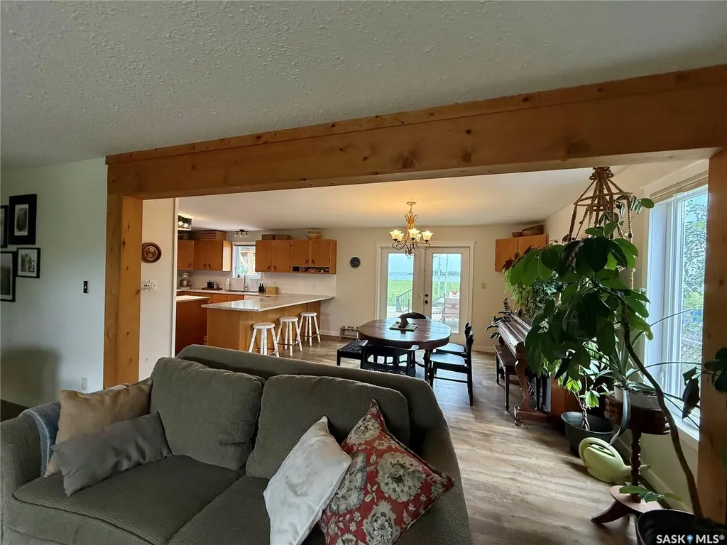 240 Dehavilland Avenue Air Ronge SK S0J 3G0