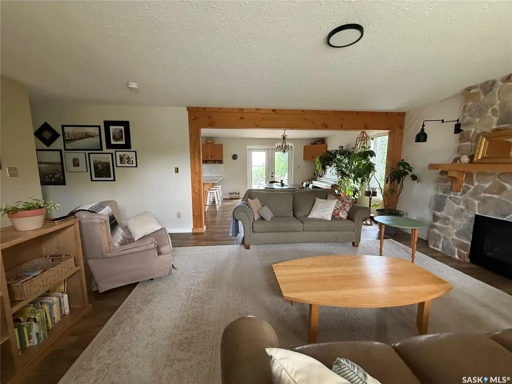 240 Dehavilland Avenue Air Ronge SK S0J 3G0