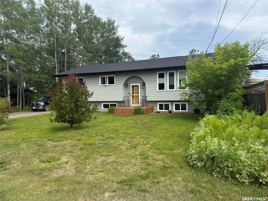 240 Dehavilland Avenue Air Ronge SK S0J 3G0
