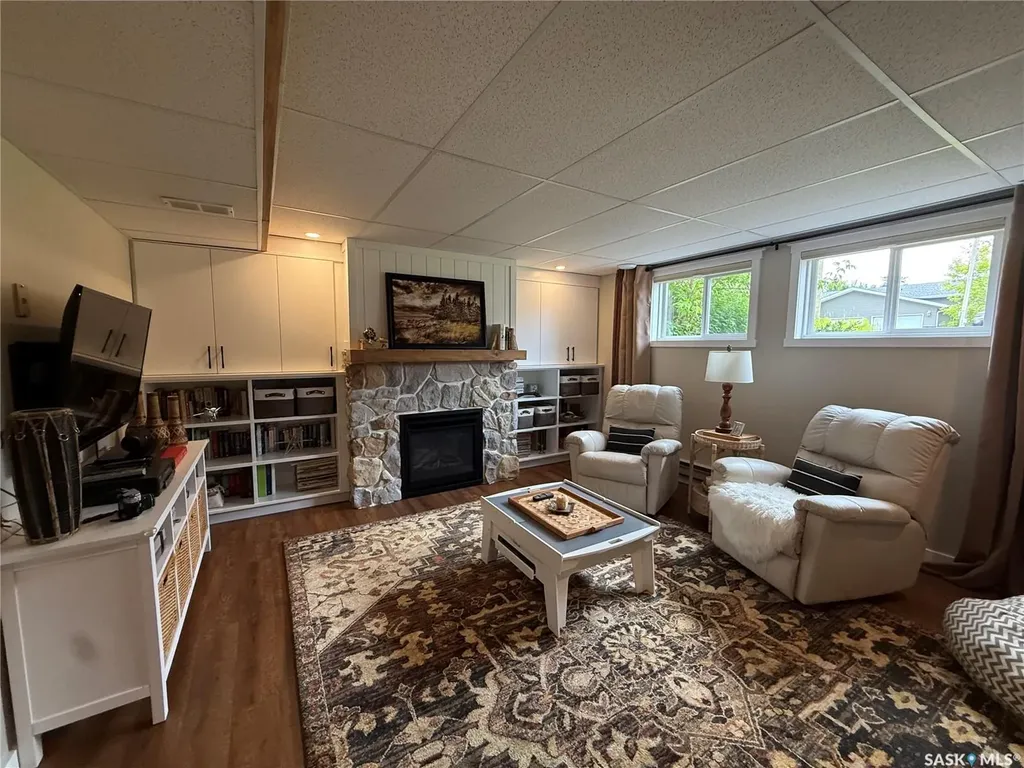 240 Dehavilland Avenue Air Ronge SK S0J 3G0