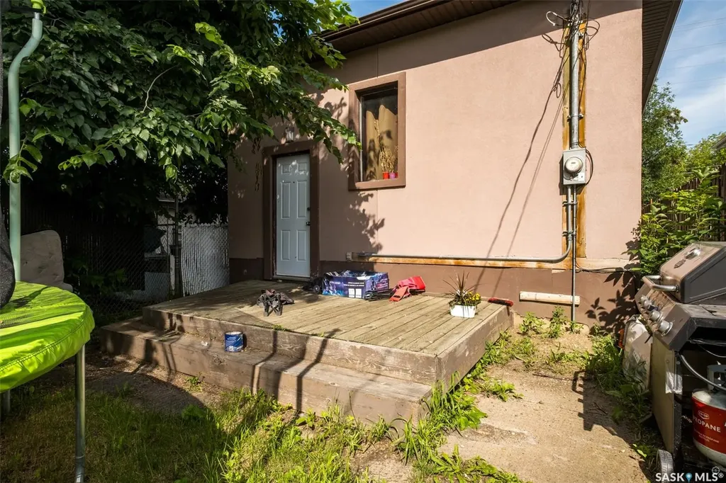 1313 6th Avenue W Prince Albert SK S6V 5J7