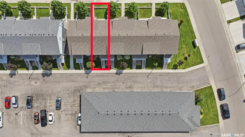 225 Hassard Close Saskatoon SK S7L 2W8