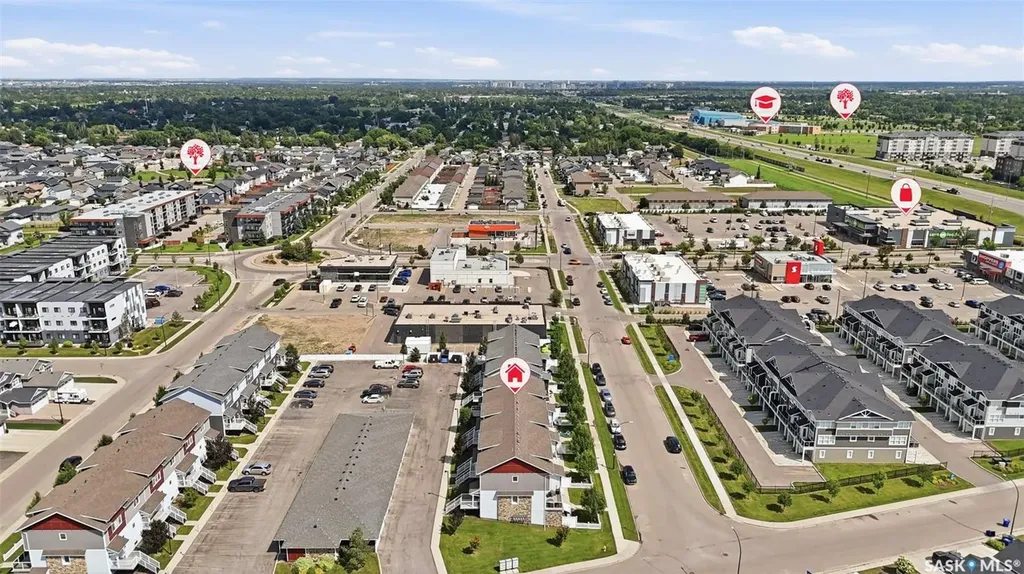 225 Hassard Close Saskatoon SK S7L 2W8