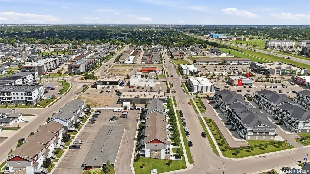 225 Hassard Close Saskatoon SK S7L 2W8
