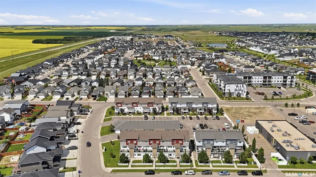 225 Hassard Close Saskatoon SK S7L 2W8