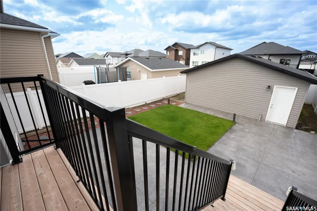 415 Mcarthur Crescent Saskatoon SK S7L 6Y3