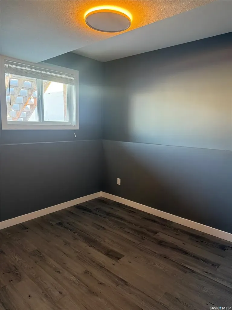415 Mcarthur Crescent Saskatoon SK S7L 6Y3