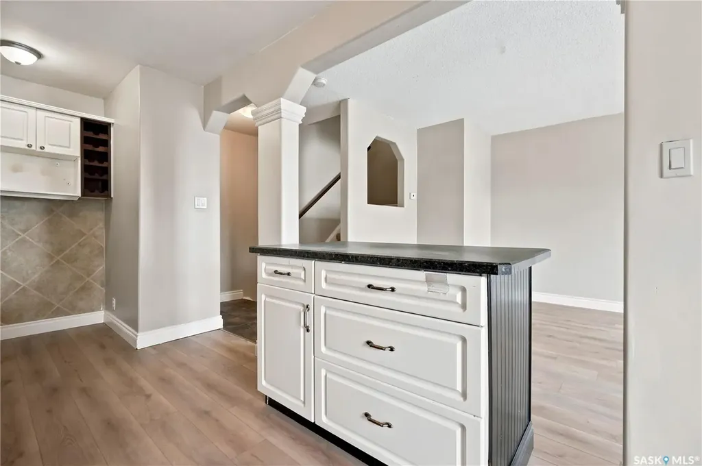 1292 Gordon Road Moose Jaw SK S6H 3E5