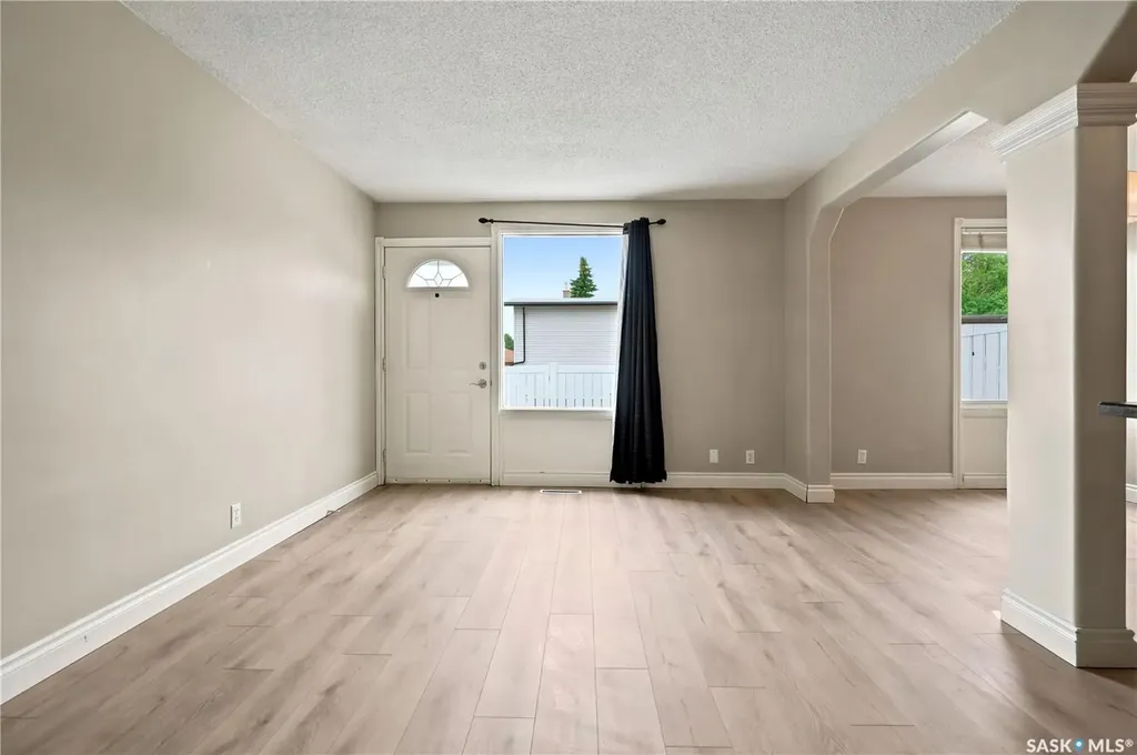 1292 Gordon Road Moose Jaw SK S6H 3E5
