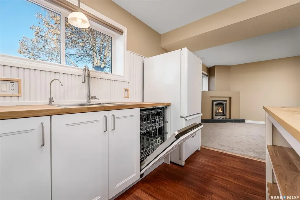 1027 Vaughan Street Moose Jaw SK S6H 5P1