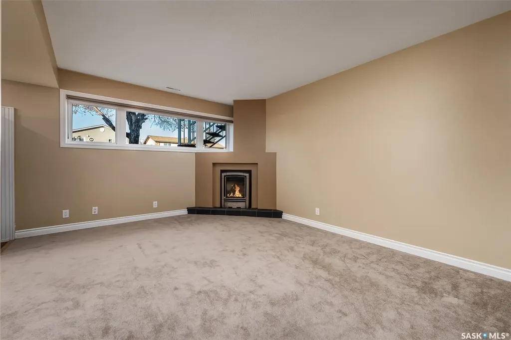 1027 Vaughan Street Moose Jaw SK S6H 5P1