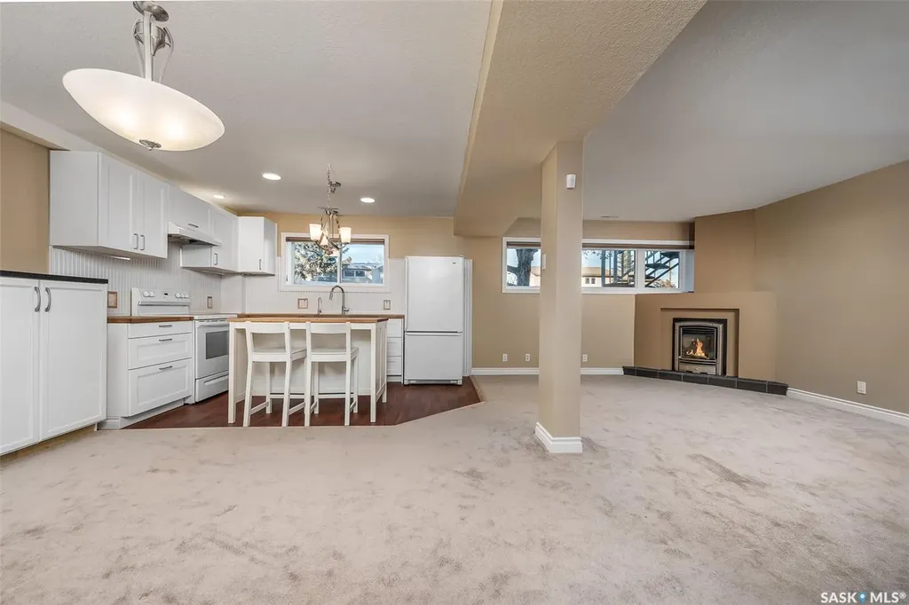 1027 Vaughan Street Moose Jaw SK S6H 5P1
