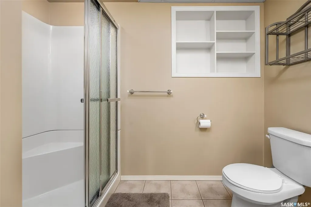 1027 Vaughan Street Moose Jaw SK S6H 5P1