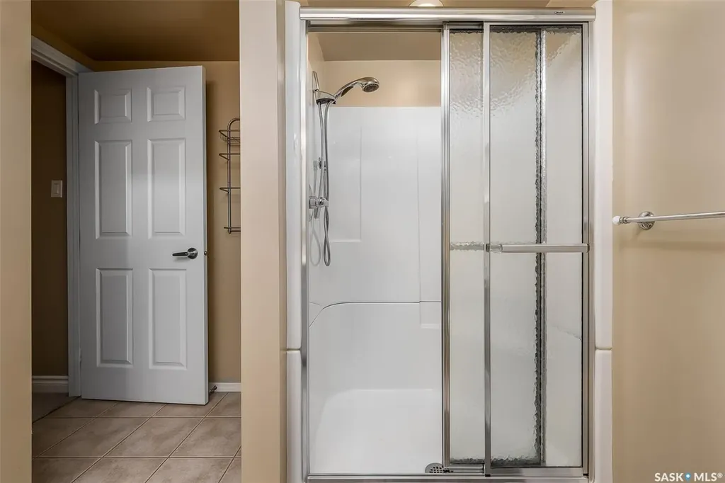 1027 Vaughan Street Moose Jaw SK S6H 5P1