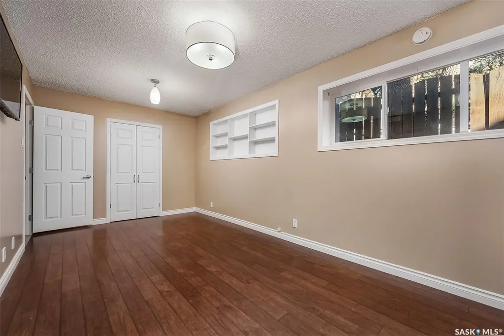 1027 Vaughan Street Moose Jaw SK S6H 5P1