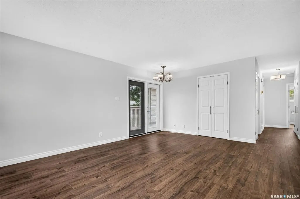 1027 Vaughan Street Moose Jaw SK S6H 5P1